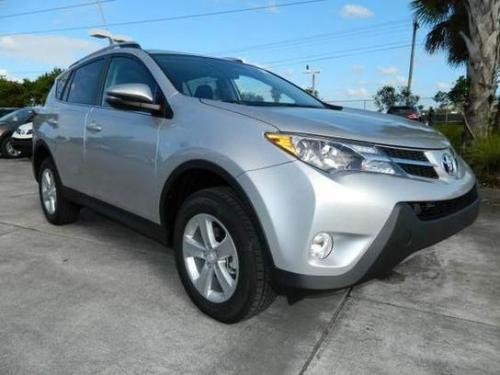 Photo Image Gallery & Touchup Paint: Toyota Rav4 in Classic Silver Metallic  (1F7)  YEARS: 2013-2015