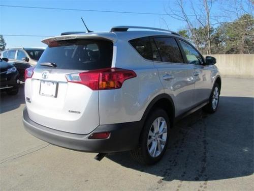 Photo Image Gallery & Touchup Paint: Toyota Rav4 in Classic Silver Metallic  (1F7)  YEARS: 2013-2015