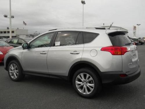 Photo Image Gallery & Touchup Paint: Toyota Rav4 in Classic Silver Metallic  (1F7)  YEARS: 2013-2015