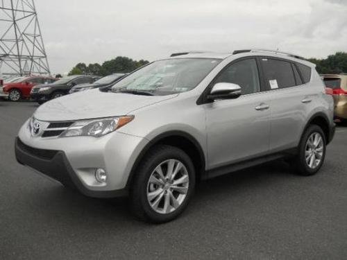 Photo Image Gallery & Touchup Paint: Toyota Rav4 in Classic Silver Metallic  (1F7)  YEARS: 2016-2016