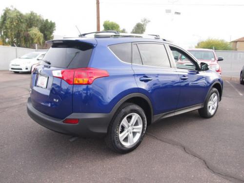 Photo Image Gallery & Touchup Paint: Toyota Rav4 in Blue Crush Metallic  (8W7)  YEARS: 2014-2015