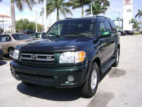 Photo of a 2001-2004 Toyota Sequoia in Imperial Jade Mica (paint color code 6Q7B