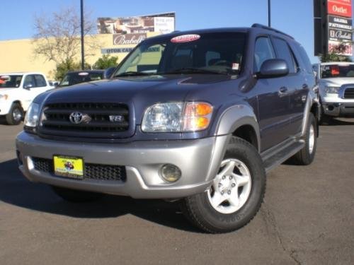 Photo of a 2001-2004 Toyota Sequoia in Blue Marlin Pearl on Silver Sky Metallic (paint color code 8P9A