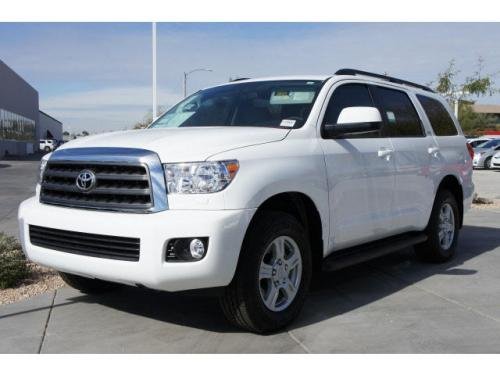 Photo Image Gallery: Toyota Sequoia in Super White   (040)  YEARS: -