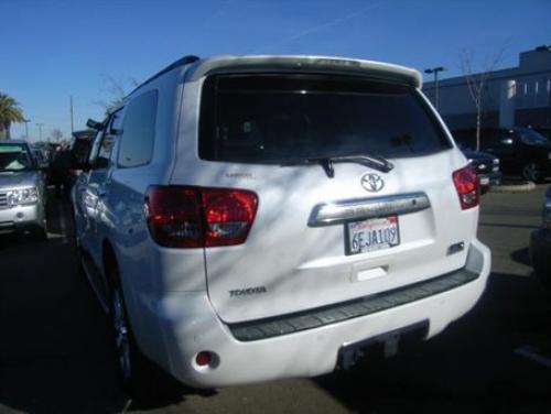 Photo Image Gallery & Touchup Paint: Toyota Sequoia in Arctic Frost Pearl  (071)  YEARS: 2008-2008