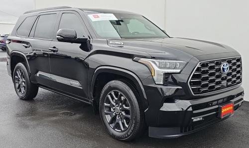 Photo of a 2023-2024 Toyota Sequoia in Midnight Black Metallic (paint color code 218