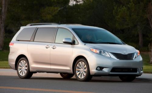 Photo Image Gallery & Touchup Paint: Toyota Sienna in Silver Sky Metallic  (1D6)  YEARS: 2011-2017