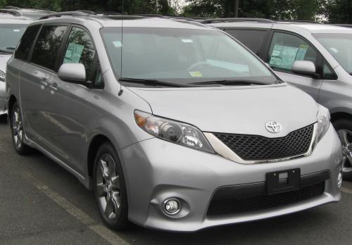 Photo Image Gallery & Touchup Paint: Toyota Sienna in Silver Sky Metallic  (1D6)  YEARS: 2011-2017