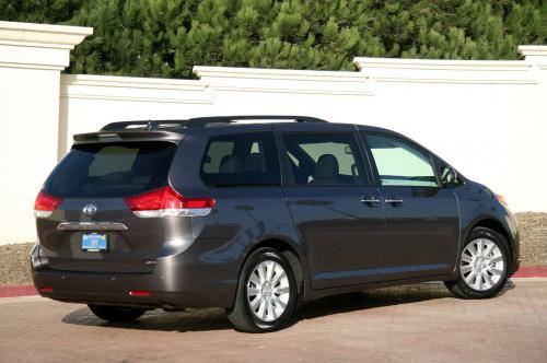 Photo Image Gallery & Touchup Paint: Toyota Sienna in Predawn Gray Mica  (1H1)  YEARS: 2011-2017