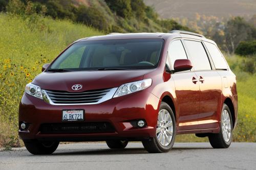 Photo Image Gallery & Touchup Paint: Toyota Sienna in Salsa Red Pearl  (3Q3)  YEARS: 2011-2017