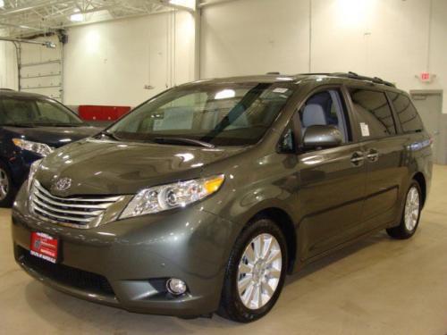 Photo Image Gallery & Touchup Paint: Toyota Sienna in Cypress Pearl   (6T7)  YEARS: 2011-2014