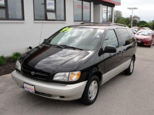 Photo Image Gallery & Touchup Paint: Toyota Sienna in Black    (202)  YEARS: 1998-2000