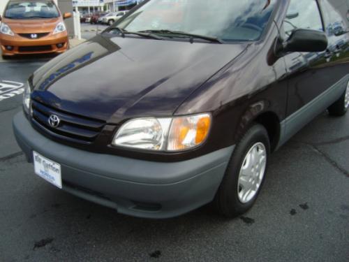 Photo Image Gallery & Touchup Paint: Toyota Sienna in Black Walnut Pearl  (3P5)  YEARS: 2001-2003