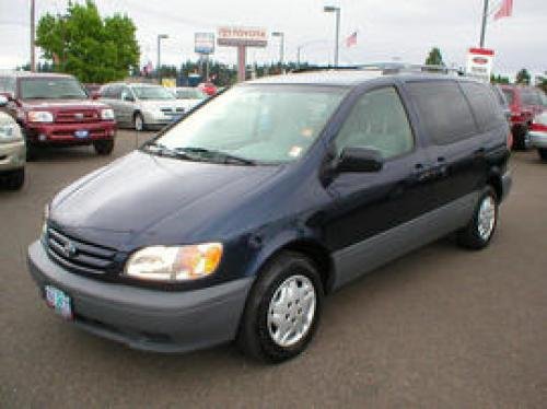 toyota sienna Photo Example of Paint Code 8Q0