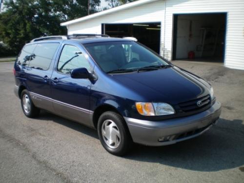 Photo Image Gallery & Touchup Paint: Toyota Sienna in Stratosphere Mica   (8Q0)  YEARS: 2001-2003