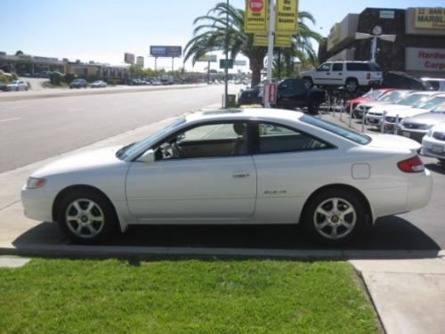 Photo Image Gallery & Touchup Paint: Toyota Solara in Diamond White Pearl  (051)  YEARS: 1999-2003