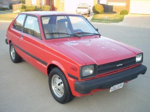 Photo Image Gallery & Touchup Paint: Toyota Starlet in Red    (391)  YEARS: 1981-1984