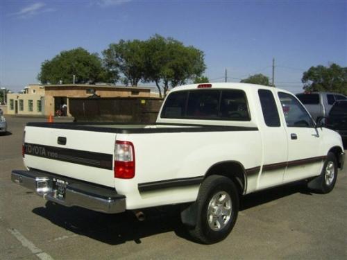 Photo Image Gallery & Touchup Paint: Toyota T100 in White    (045)  YEARS: 1993-1997