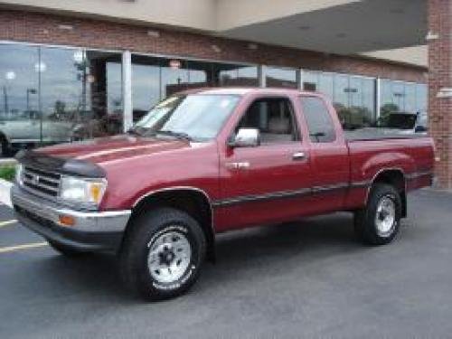 Photo Image Gallery & Touchup Paint: Toyota T100 in Sunfire Red Pearl  (3K4)  YEARS: 1996-1998
