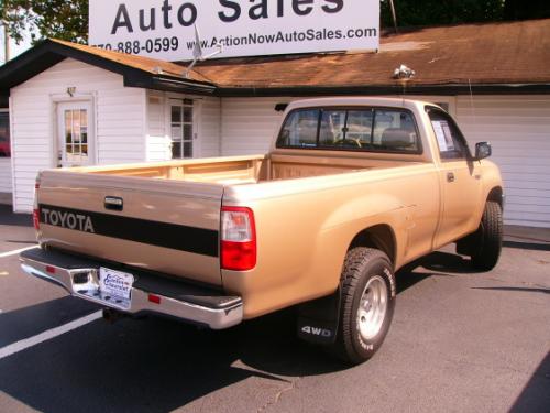Photo Image Gallery & Touchup Paint: Toyota T100 in Sierra Beige Metallic  (4M4)  YEARS: 1993-1994