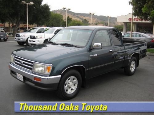 Photo Image Gallery & Touchup Paint: Toyota T100 in Evergreen Pearl   (751)  YEARS: 1993-1996