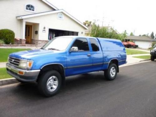 Photo Image Gallery & Touchup Paint: Toyota T100 in Tropical Blue Metallic  (8B6)  YEARS: 1994-1998
