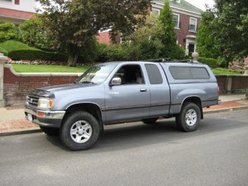 Photo Image Gallery & Touchup Paint: Toyota T100 in Cool Steel Metallic  (926)  YEARS: 1998-1998
