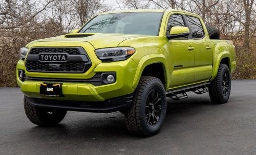 Photo of a 2022-2023 Toyota Tacoma in Electric Lime Metallic (paint color code 588