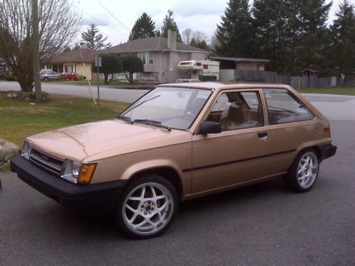 Photo Image Gallery & Touchup Paint: Toyota Tercel in Light Topaz Metallic  (4E1)  YEARS: 1984-1986