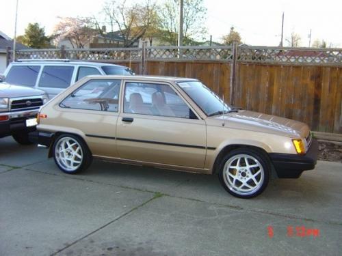 Photo Image Gallery & Touchup Paint: Toyota Tercel in Light Topaz Metallic  (4E1)  YEARS: 1984-1986