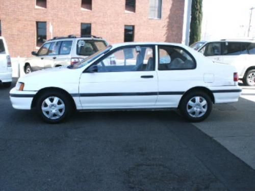 Photo Image Gallery & Touchup Paint: Toyota Tercel in Super White   (040)  YEARS: 1991-1994