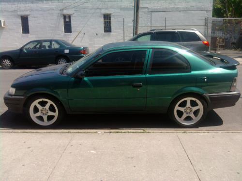 Photo Image Gallery & Touchup Paint: Toyota Tercel in Sierra Green Metallic  (6N7)  YEARS: 1995-1998