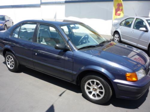 Photo Image Gallery & Touchup Paint: Toyota Tercel in Nightshadow Pearl   (8K0)  YEARS: 1995-1996