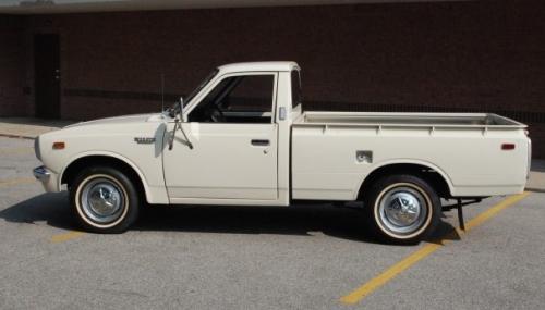 Photo Image Gallery & Touchup Paint: Toyota Truck in White    (012)  YEARS: 1972-1978