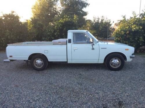 Photo Image Gallery & Touchup Paint: Toyota Truck in White    (012)  YEARS: 1972-1978