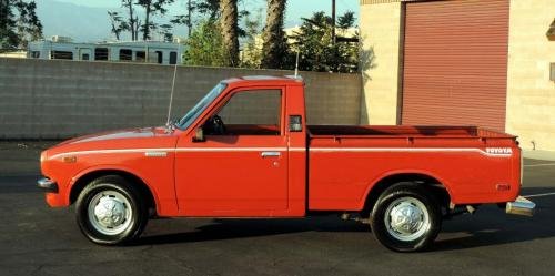 Photo Image Gallery & Touchup Paint: Toyota Truck in Red    (336)  YEARS: 1974-1978