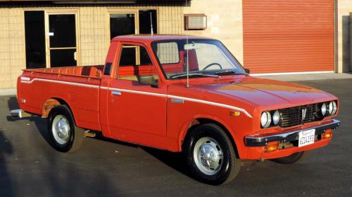 Photo Image Gallery & Touchup Paint: Toyota Truck in Red    (336)  YEARS: 1974-1978