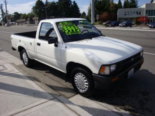 Photo Image Gallery & Touchup Paint: Toyota Truck in White    (045)  YEARS: 1989-1995