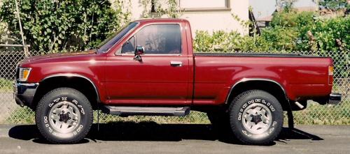 Photo Image Gallery & Touchup Paint: Toyota Truck in Medium Red Pearl  (3H4)  YEARS: 1989-1991