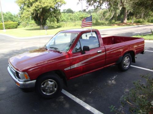 Photo Image Gallery & Touchup Paint: Toyota Truck in Garnet Pearl   (3K3)  YEARS: 1992-1995