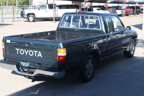 Photo Image Gallery & Touchup Paint: Toyota Truck in Evergreen Pearl   (751)  YEARS: 1994-1995