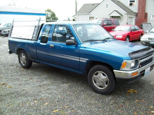 Photo Image Gallery & Touchup Paint: Toyota Truck in Bright Blue Metallic  (8H8)  YEARS: 1993-1995