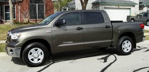 Photo Image Gallery & Touchup Paint: Toyota Tundra in Pyrite Mica   (4T3)  YEARS: 2007-2013