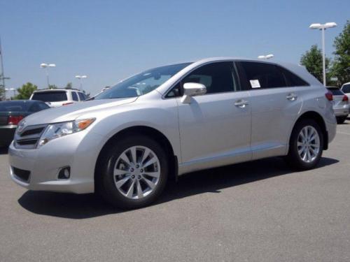 Photo Image Gallery & Touchup Paint: Toyota Venza in Classic Silver Metallic  (1F7)  YEARS: 2009-2014