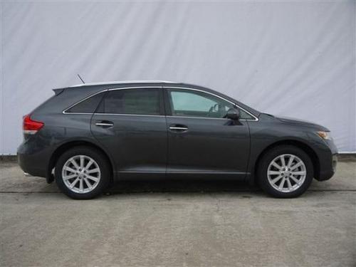 Photo Image Gallery & Touchup Paint: Toyota Venza in Magnetic Gray Metallic  (1G3)  YEARS: 2009-2015