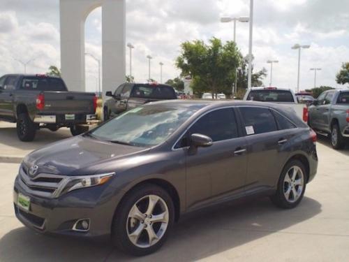 Photo Image Gallery & Touchup Paint: Toyota Venza in Magnetic Gray Metallic  (1G3)  YEARS: 2009-2015