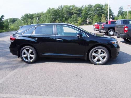 Photo Image Gallery & Touchup Paint: Toyota Venza in Attitude Black Metallic  (218)  YEARS: 2013-2015