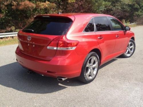 Photo Image Gallery & Touchup Paint: Toyota Venza in Barcelona Red Metallic  (3R3)  YEARS: 2009-2015
