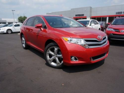 Photo Image Gallery & Touchup Paint: Toyota Venza in Barcelona Red Metallic  (3R3)  YEARS: 2009-2015