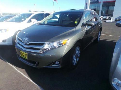 Photo Image Gallery & Touchup Paint: Toyota Venza in Cypress Pearl   (6T7)  YEARS: 2013-2014